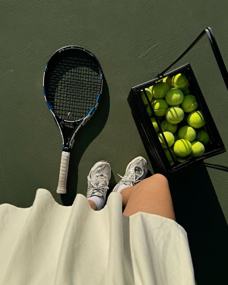 Auckland: March 4 Week Beginner Plus Tennis Course (Torbay)