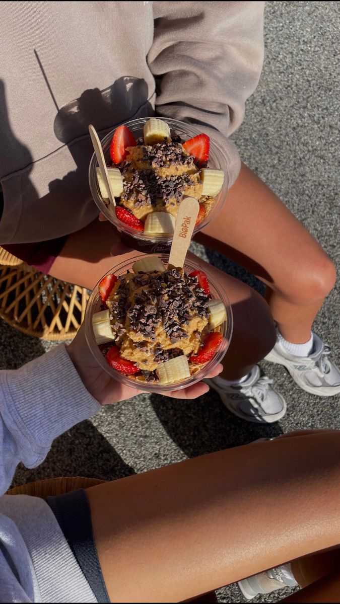 Auckland: November Acai and Beach Walk