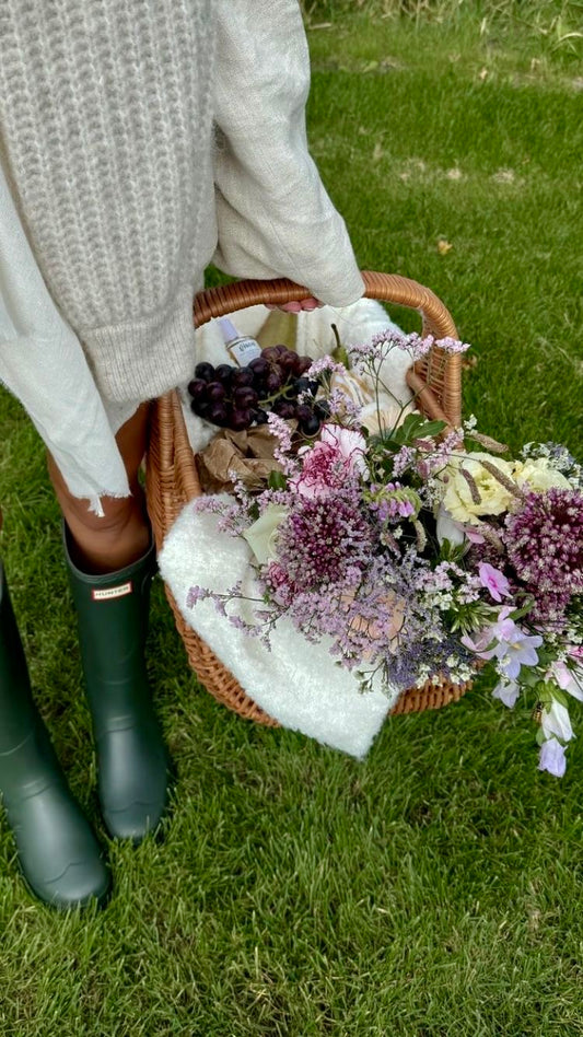 Hamilton: February Flower Picking and Bouquet Making