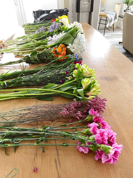 Hamilton: April Flower Picking and Bouquet Making