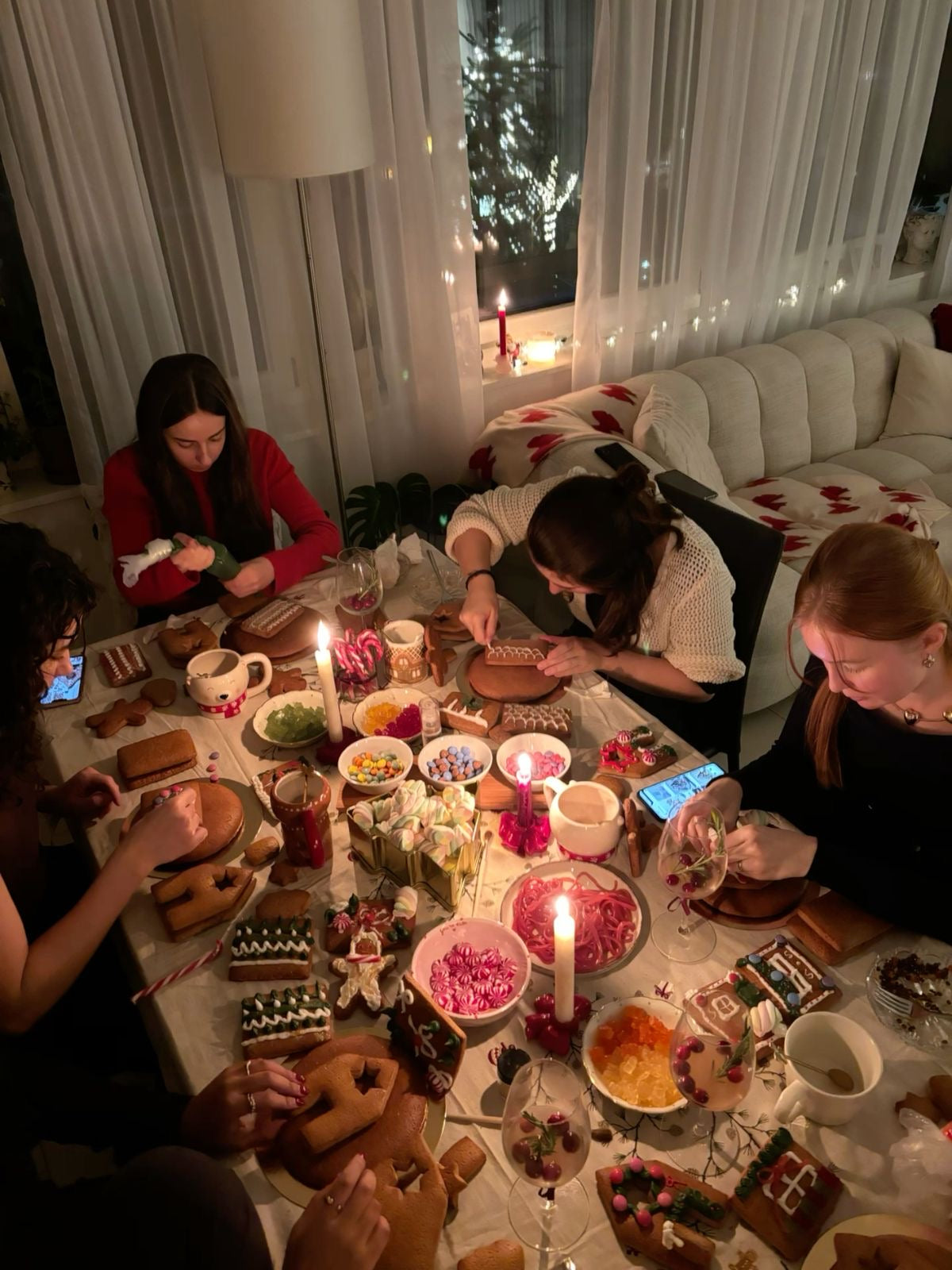 Nelson: December Gingerbread Decorating