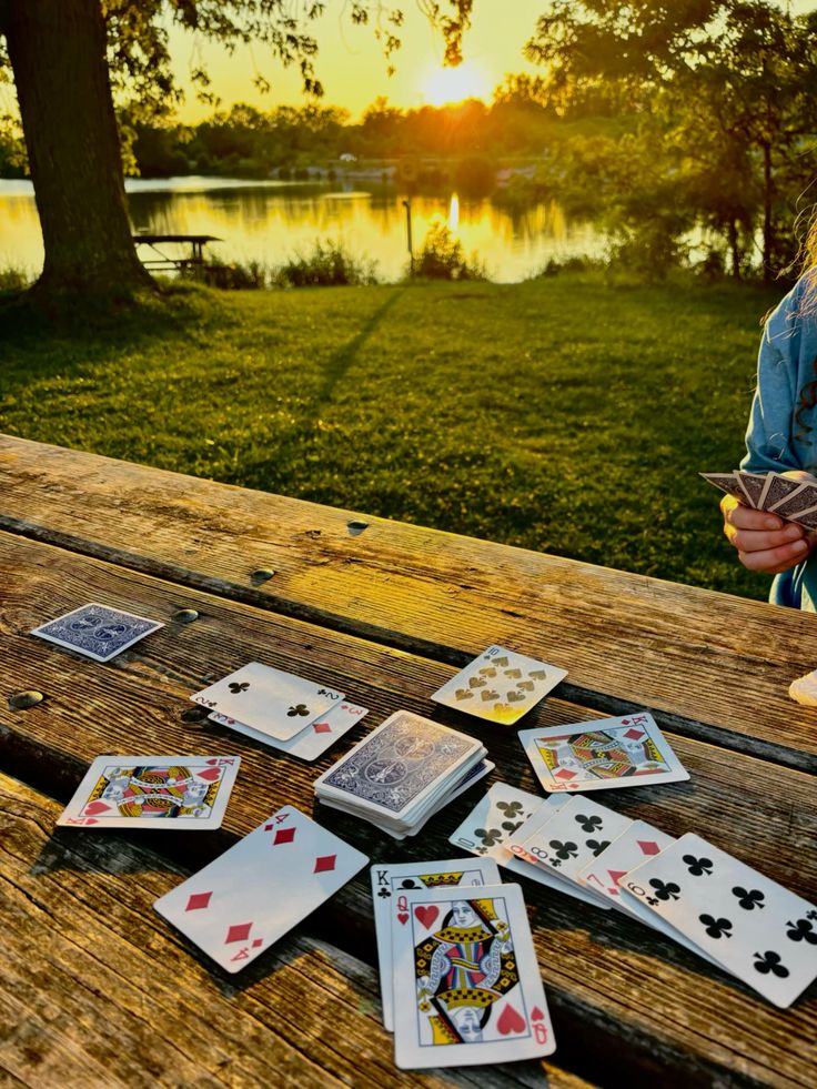 Auckland: March Picnic and Cards